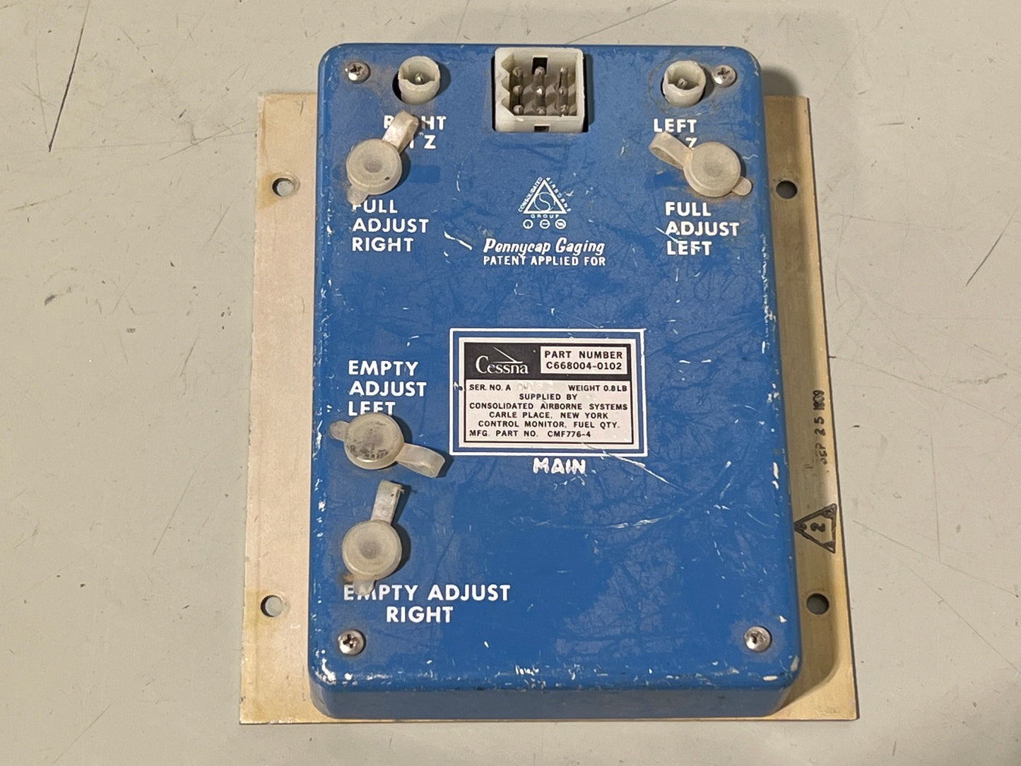C668004-0102RX Consolidated Airborne Fuel Qty Control Monitor for Cessna