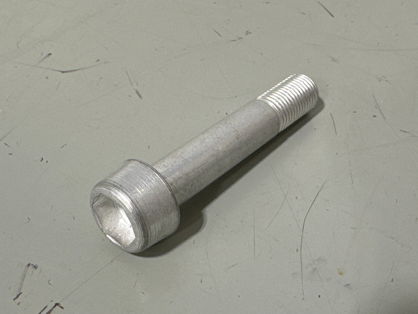 1541043-1 Bolt for Cessna