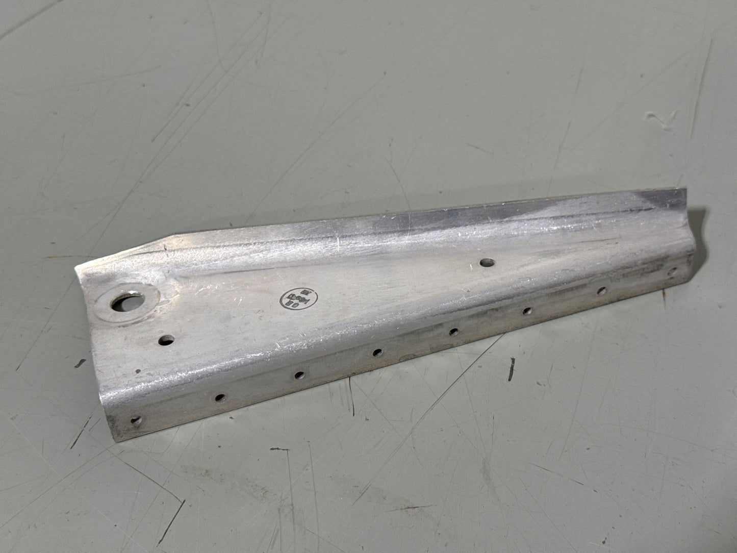 5022100-22 Angle Forward RH for Cessna 414
