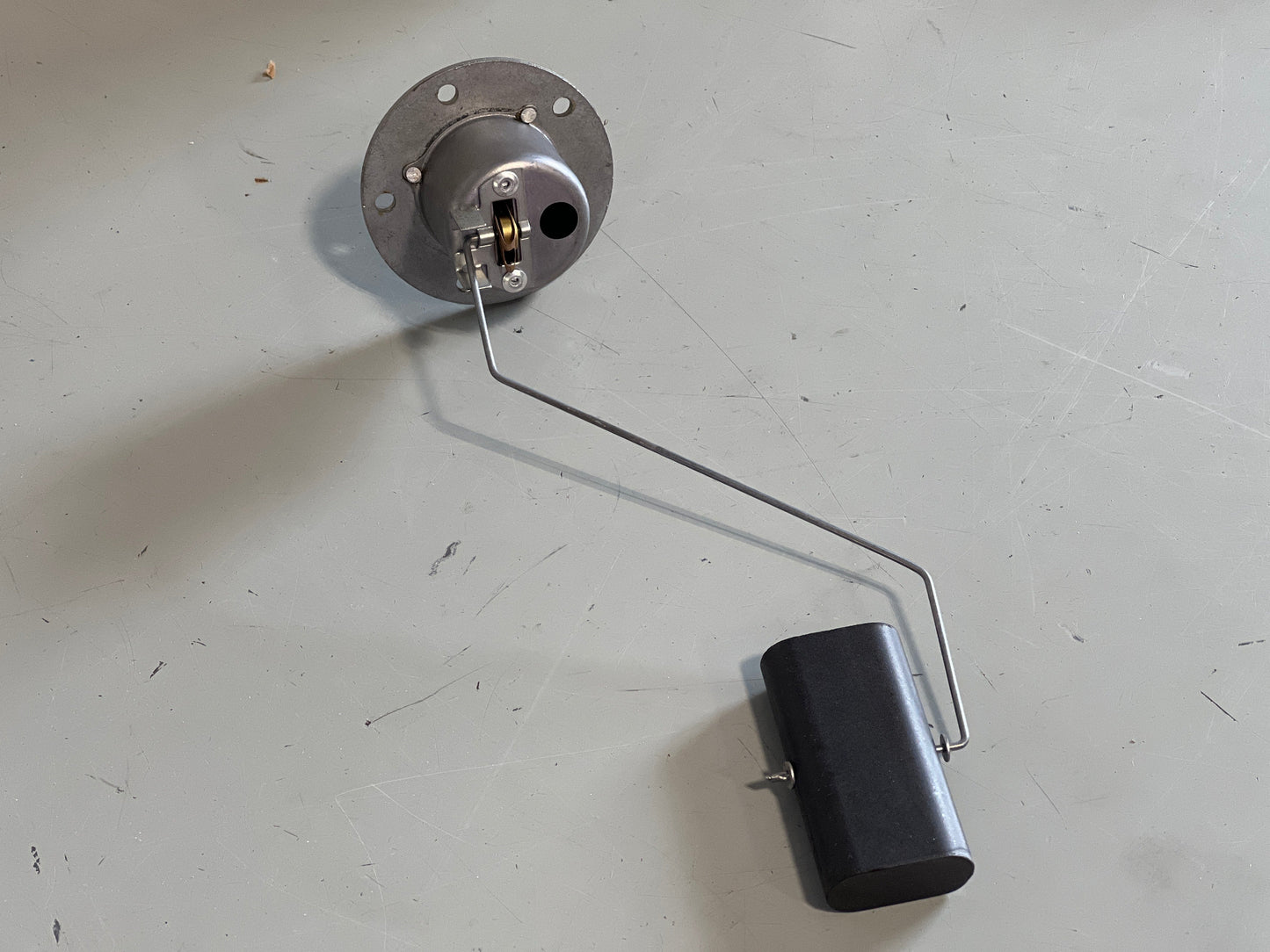 C668002-0404 LH 28V Fuel Float for Cessna 180