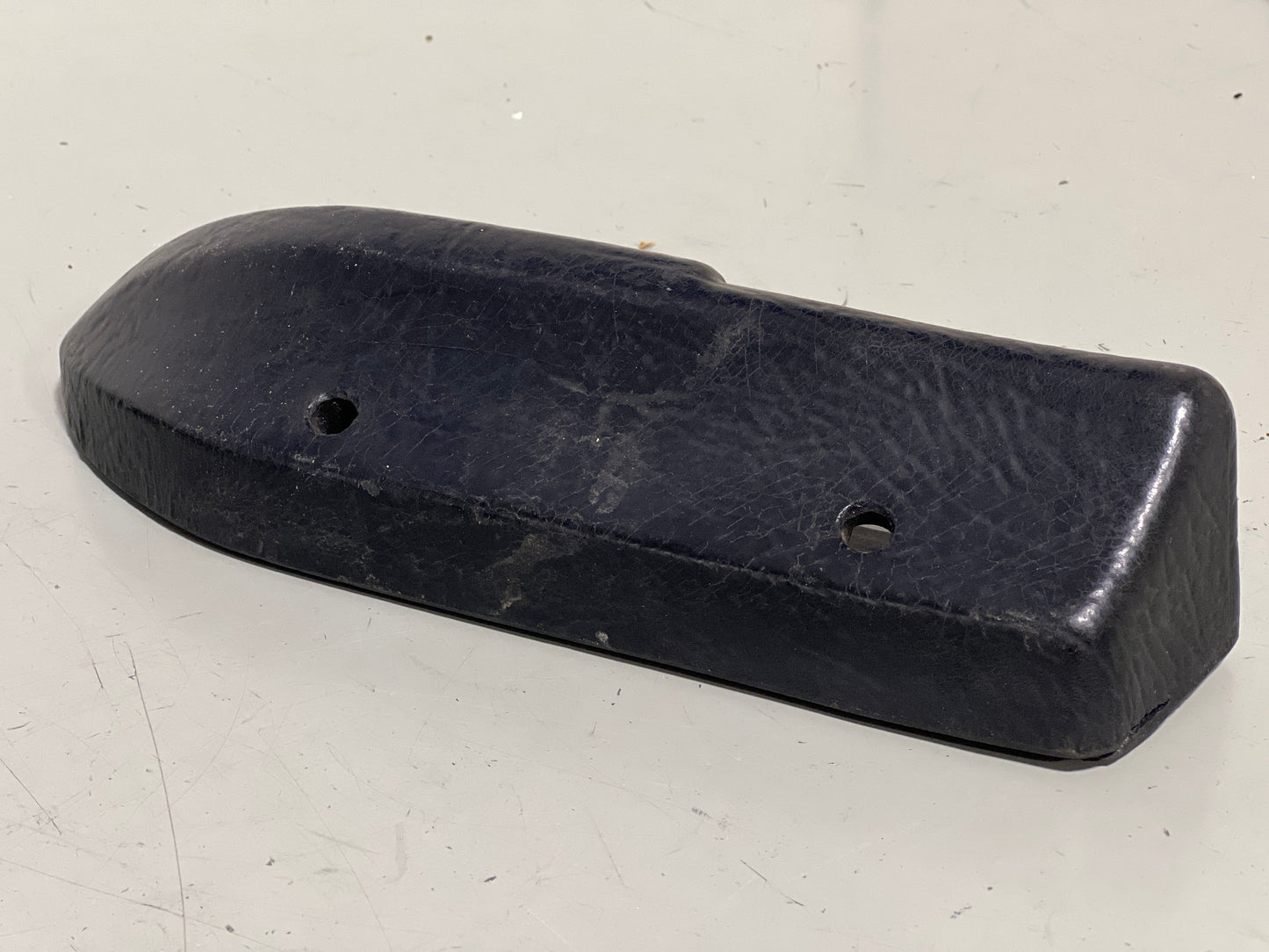 0715039-3 Sidewall Armrest Assembly for Cessna 172