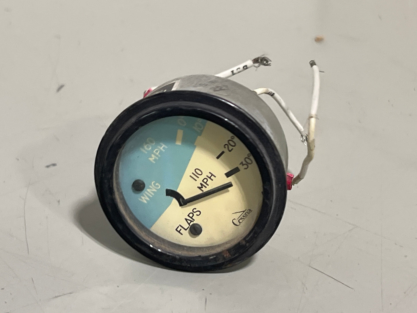 C668001-0102 Cessna Flap Indicator Guage
