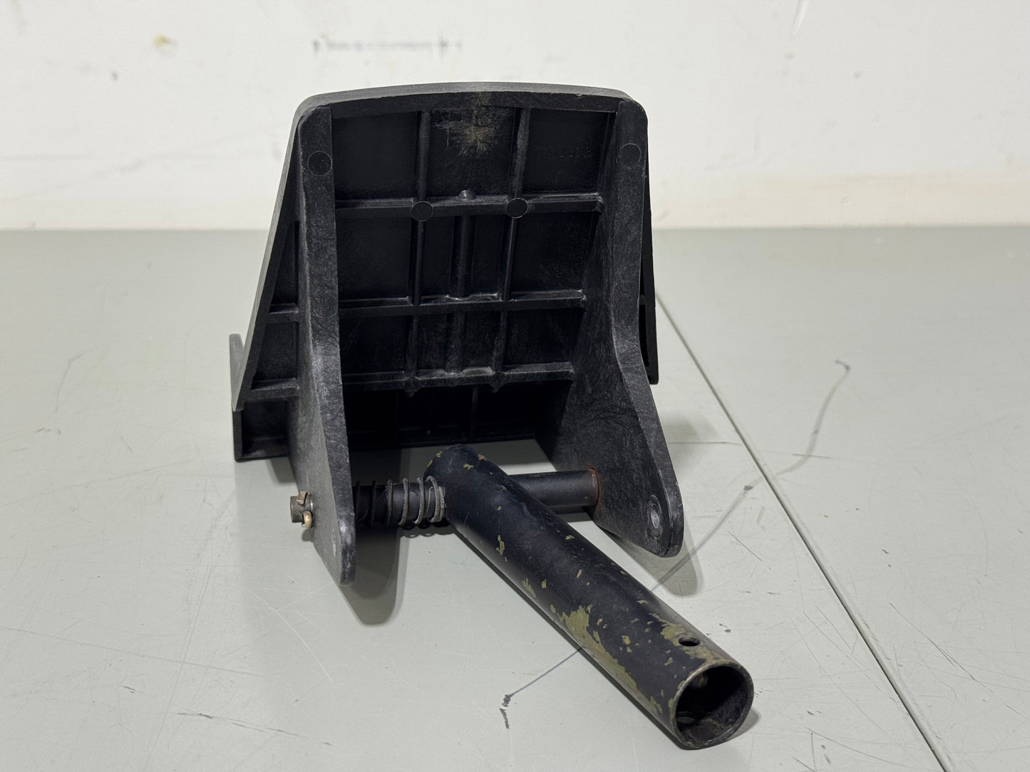 0413578-1/0411307 Rudder Pedal Assembly RH for Cessna 210