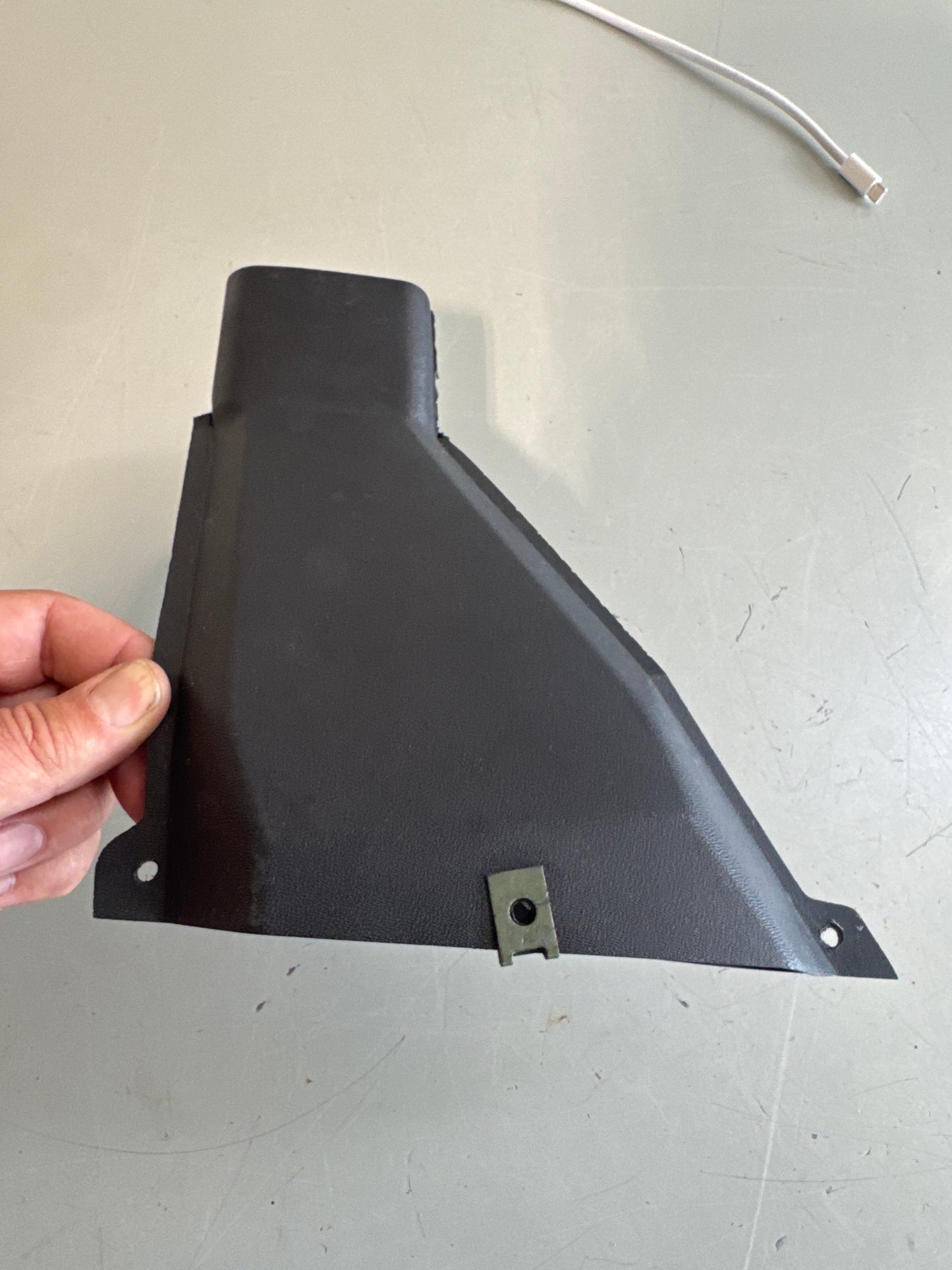 2413049-2 Cessna Heater Outlet RH