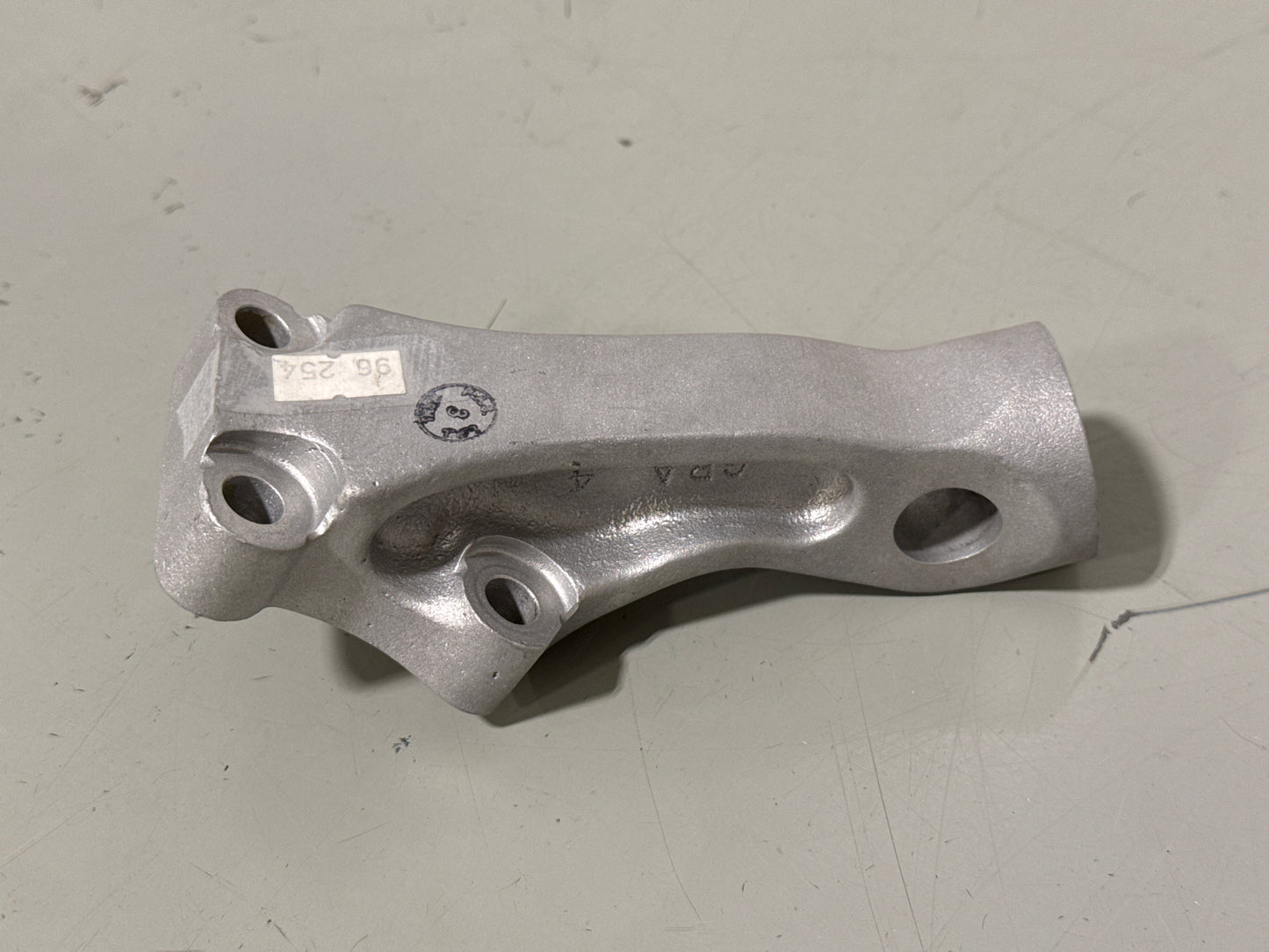 539518 Continental Engine Bracket for Continental Engines
