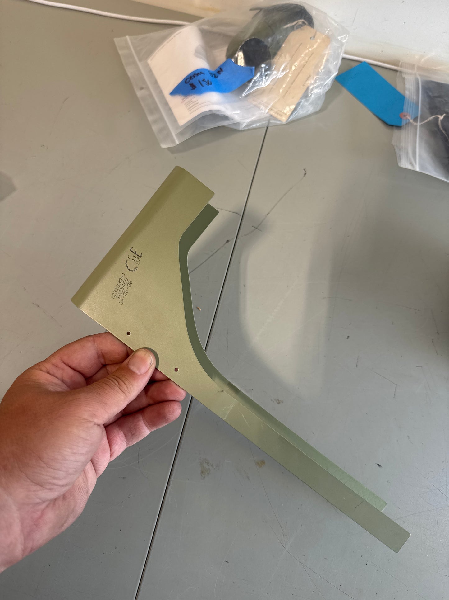 1231030-1 Forward Bracket for Cessna 182, 206