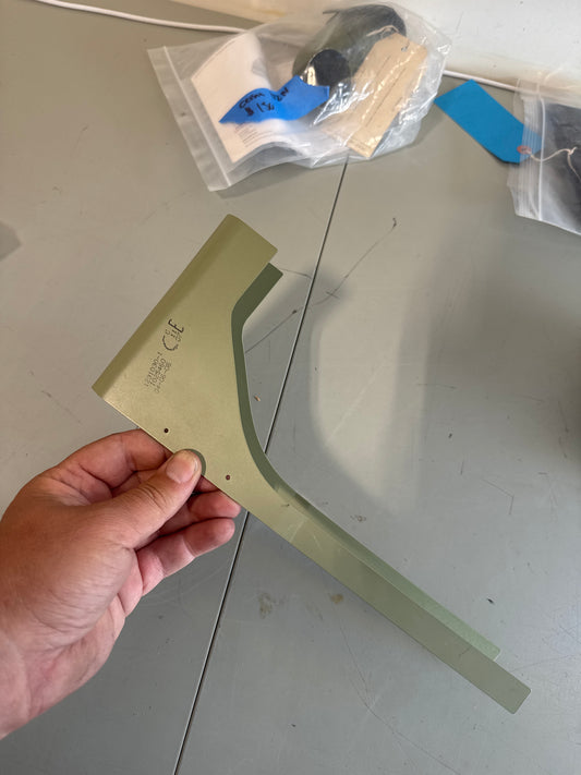 1231030-1 Forward Bracket for Cessna 182, 206