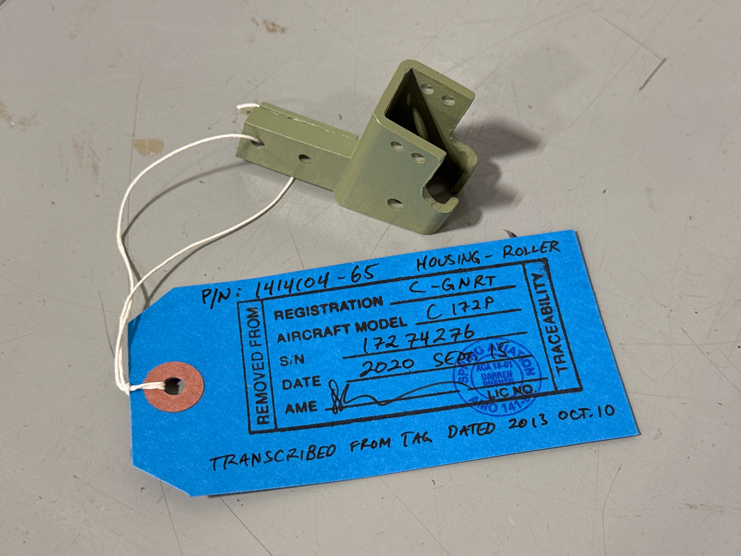 1414104-65 Seat Roller Housing for Cessna