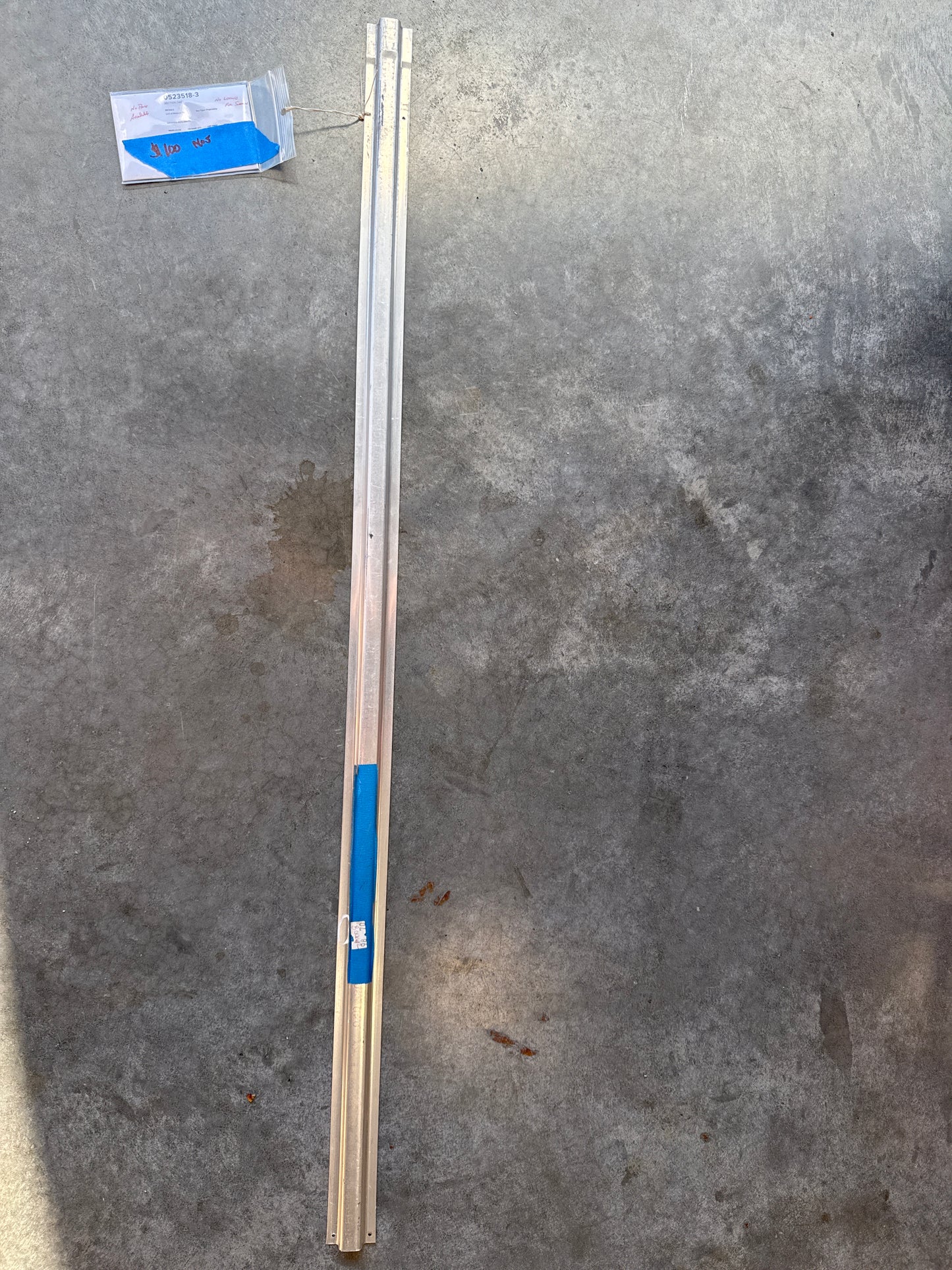 0523518-3 Cessna Hat Section