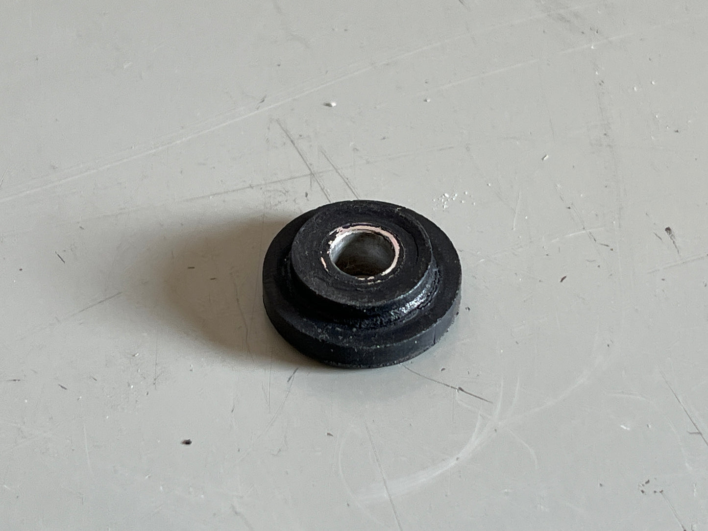 J9534-20 Lord Mount for Cessna