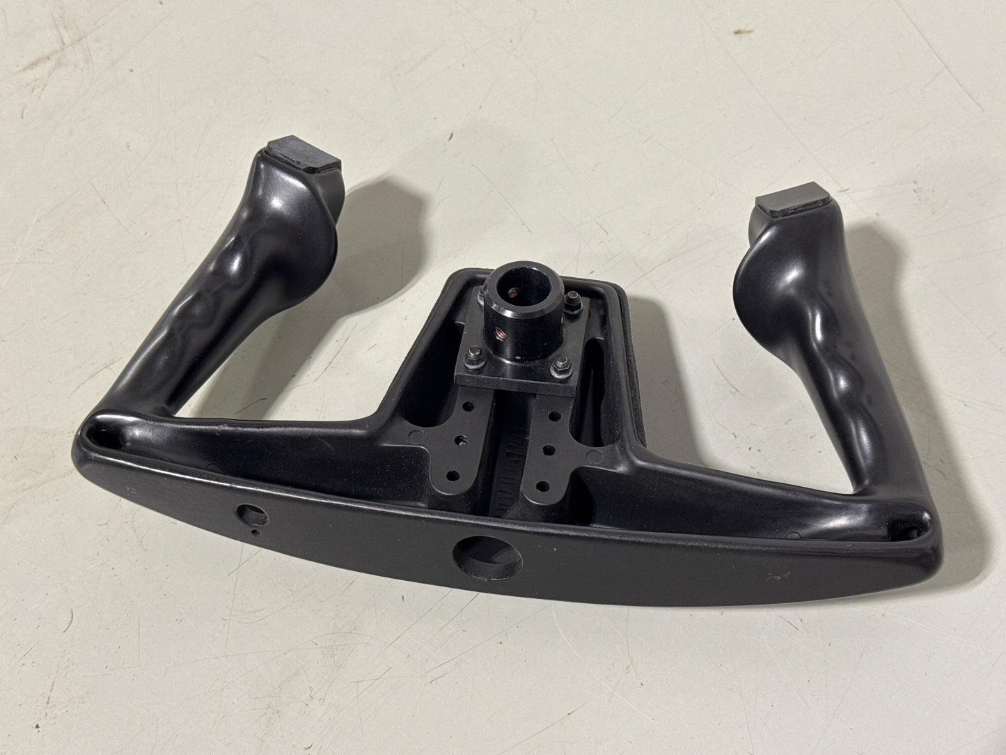 1260243-2 Control Yoke for Cessna 206