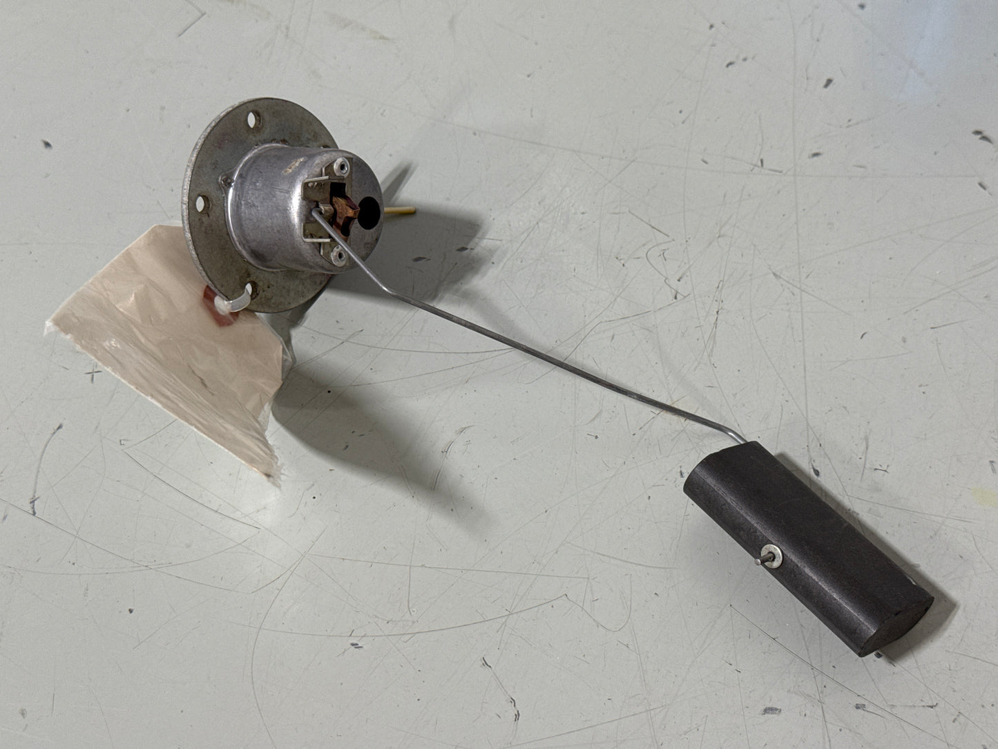 C668002-0404AR2 Fuel Sender for Cessna 172