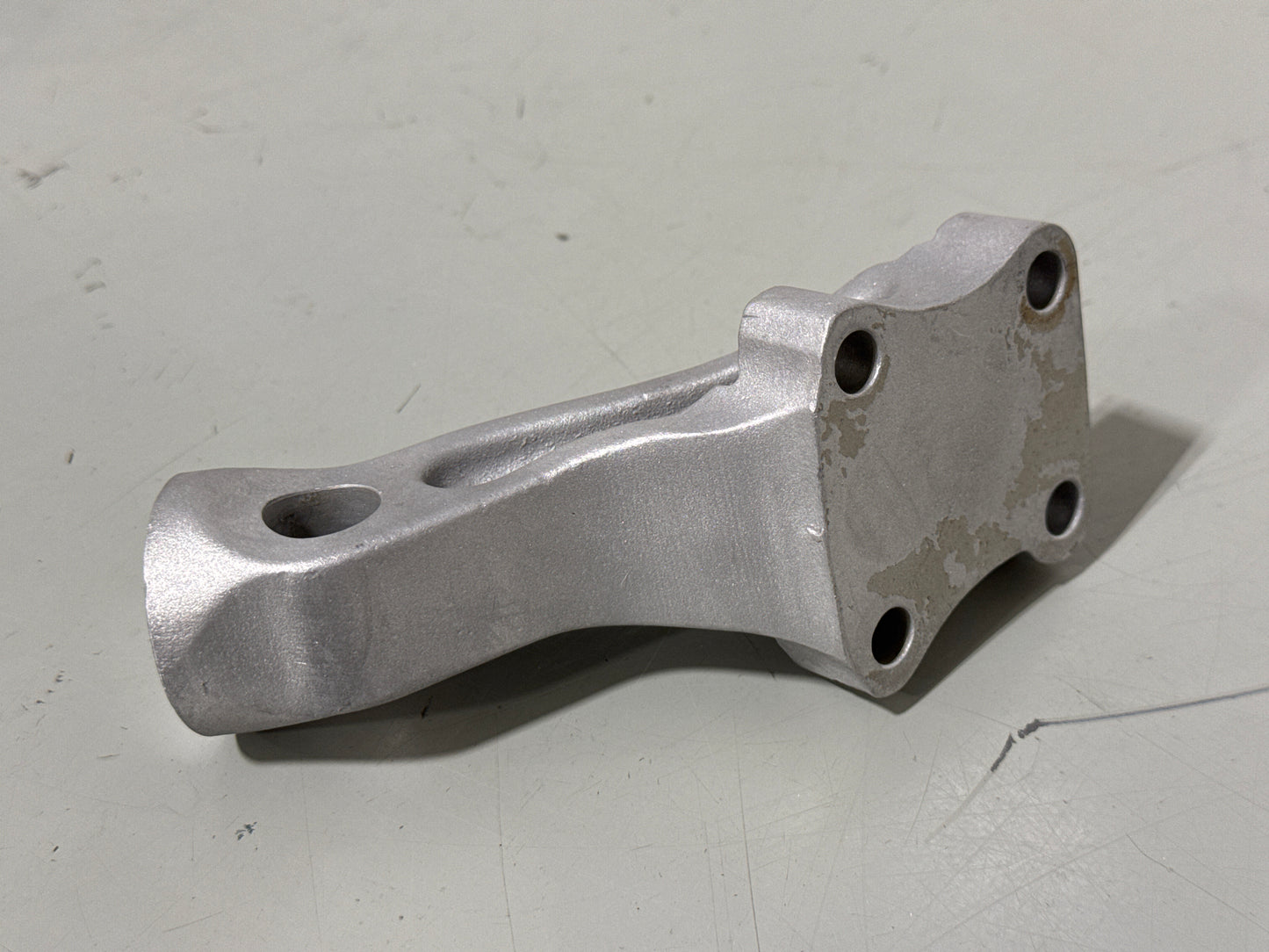 539518 Continental Engine Bracket for Continental Engines