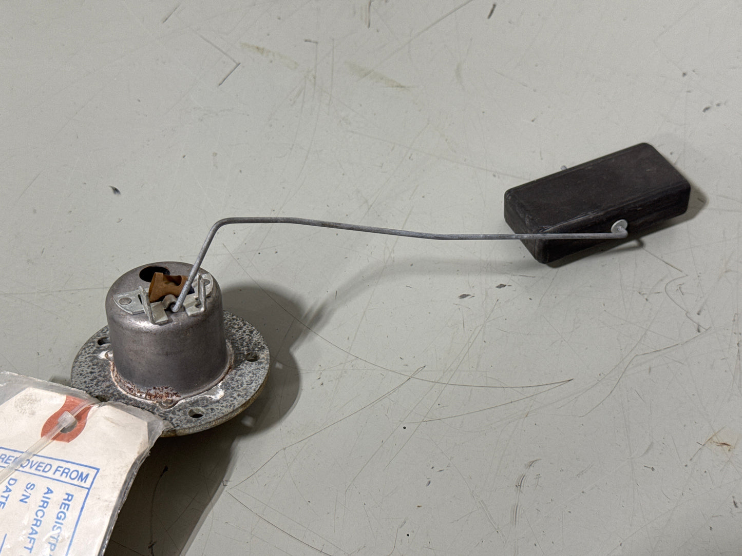 1426013-2AR Fuel Sender for Cessna 337