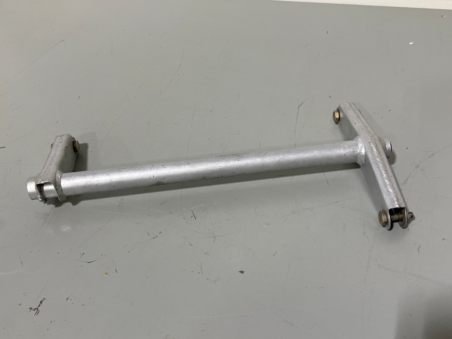 1217025-1 Gear Door Torque Tube for Cessna 210