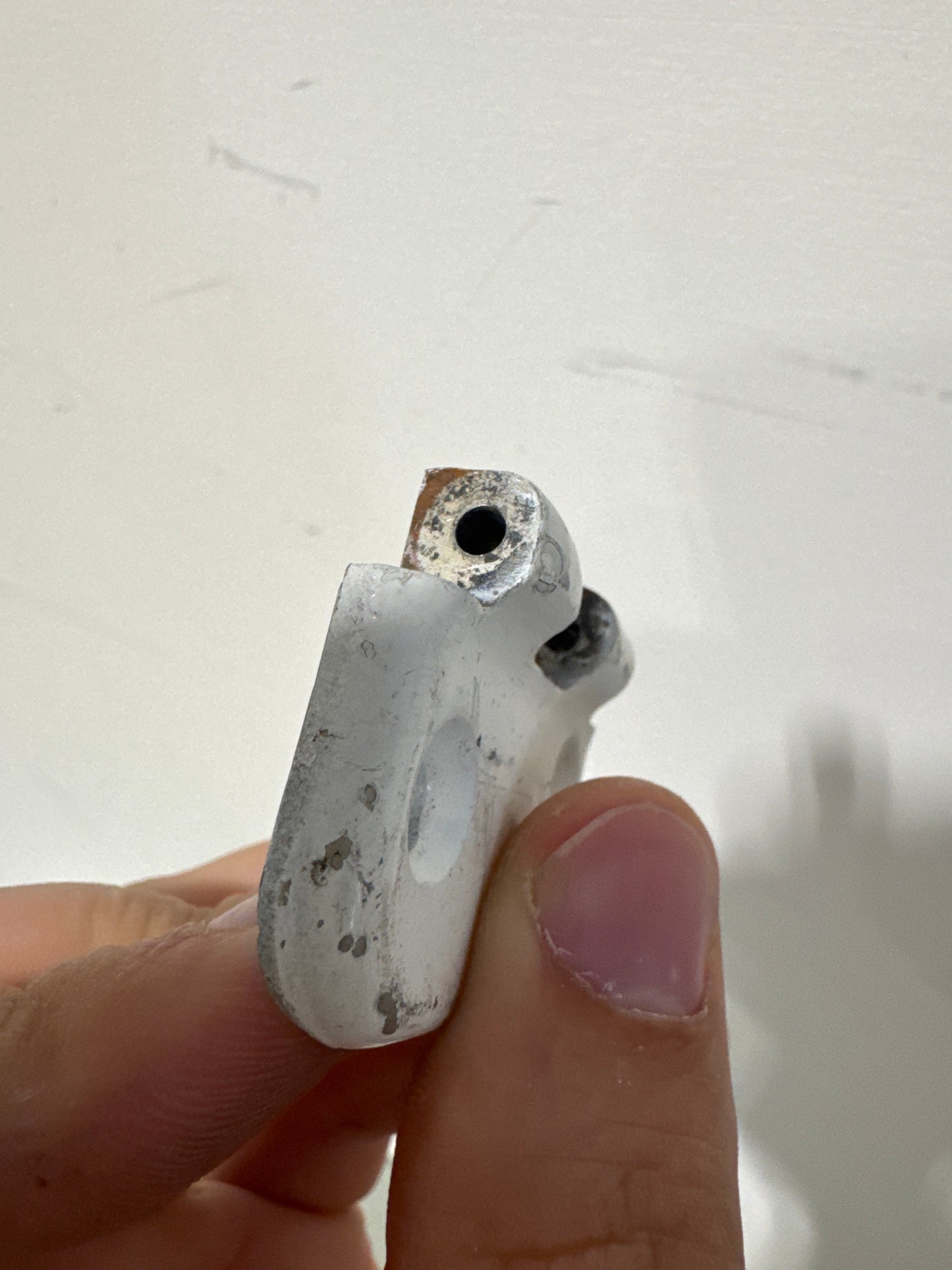 0711037-11 Hinge Half Lower Right Fwd for Cessna 180, 182, 185, 206, 210