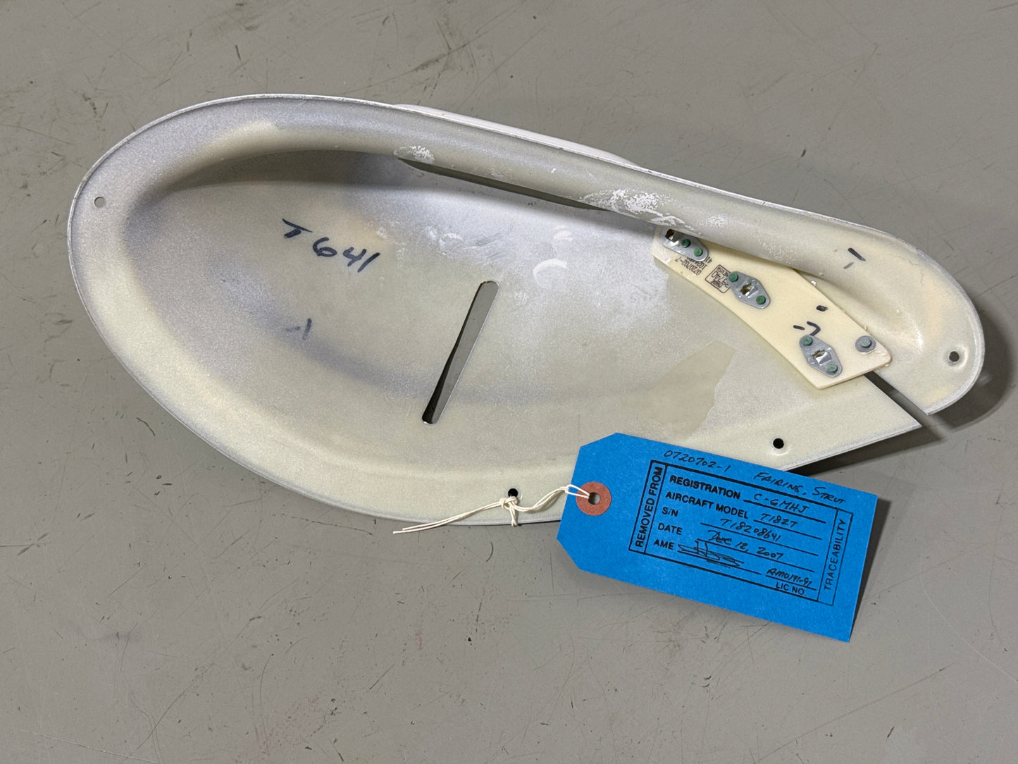 0720702-1 Strut Fairing Upper LH for Cessna 182