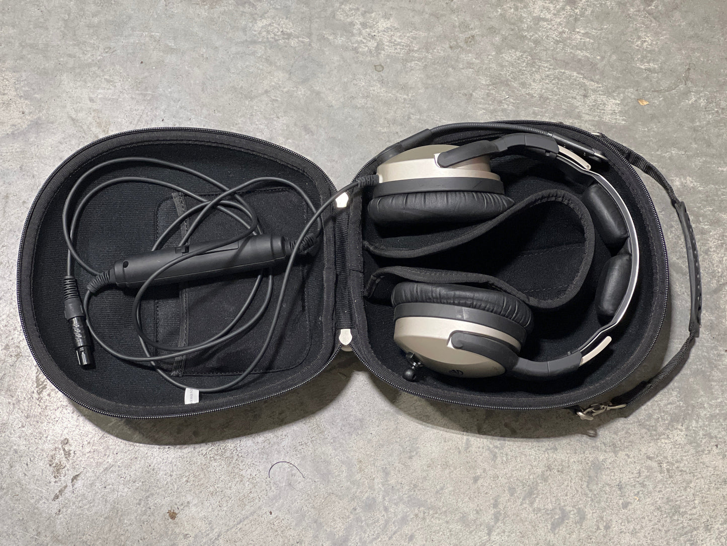 Zulu Lightspeed Lightspeed Zulu Aviation Headset Bluetooth 1st Generation w/LSA Plug
