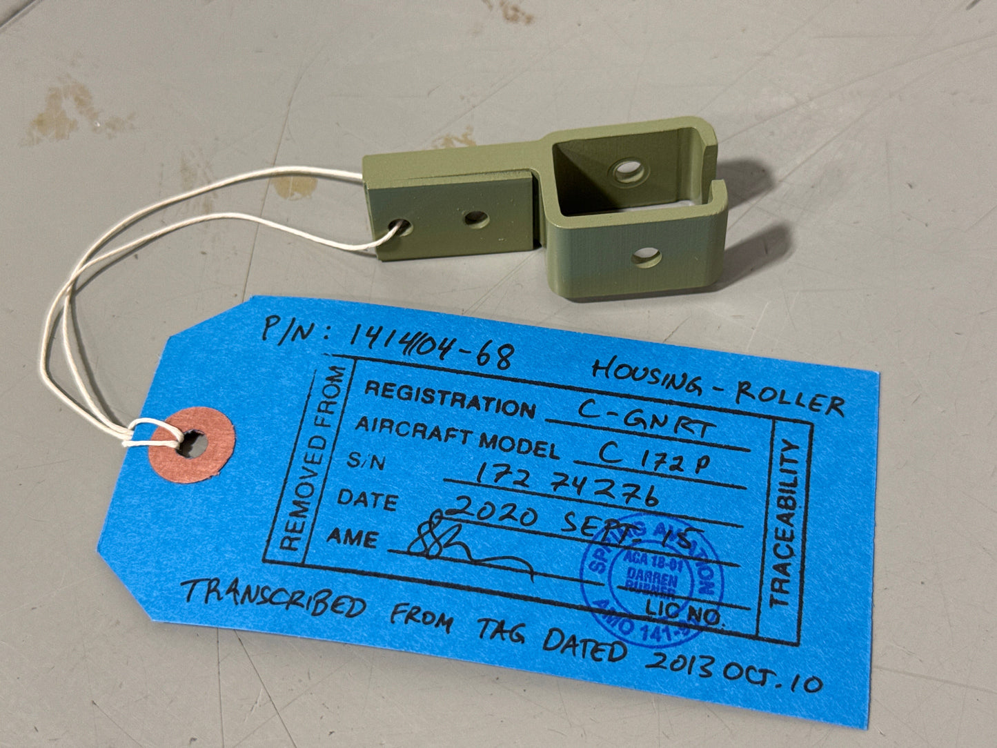 1414104-68 Seat Roller Housing for Cessna