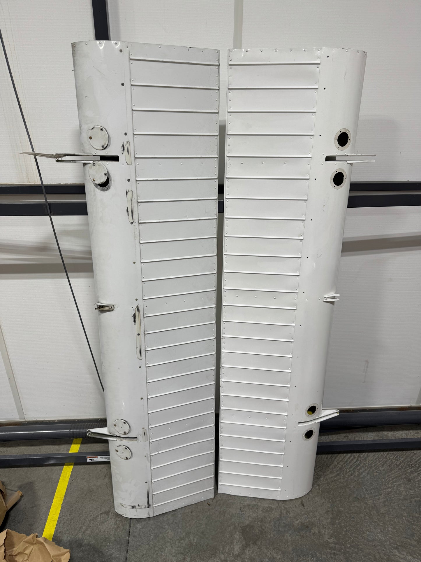 172 Flaps, Pair