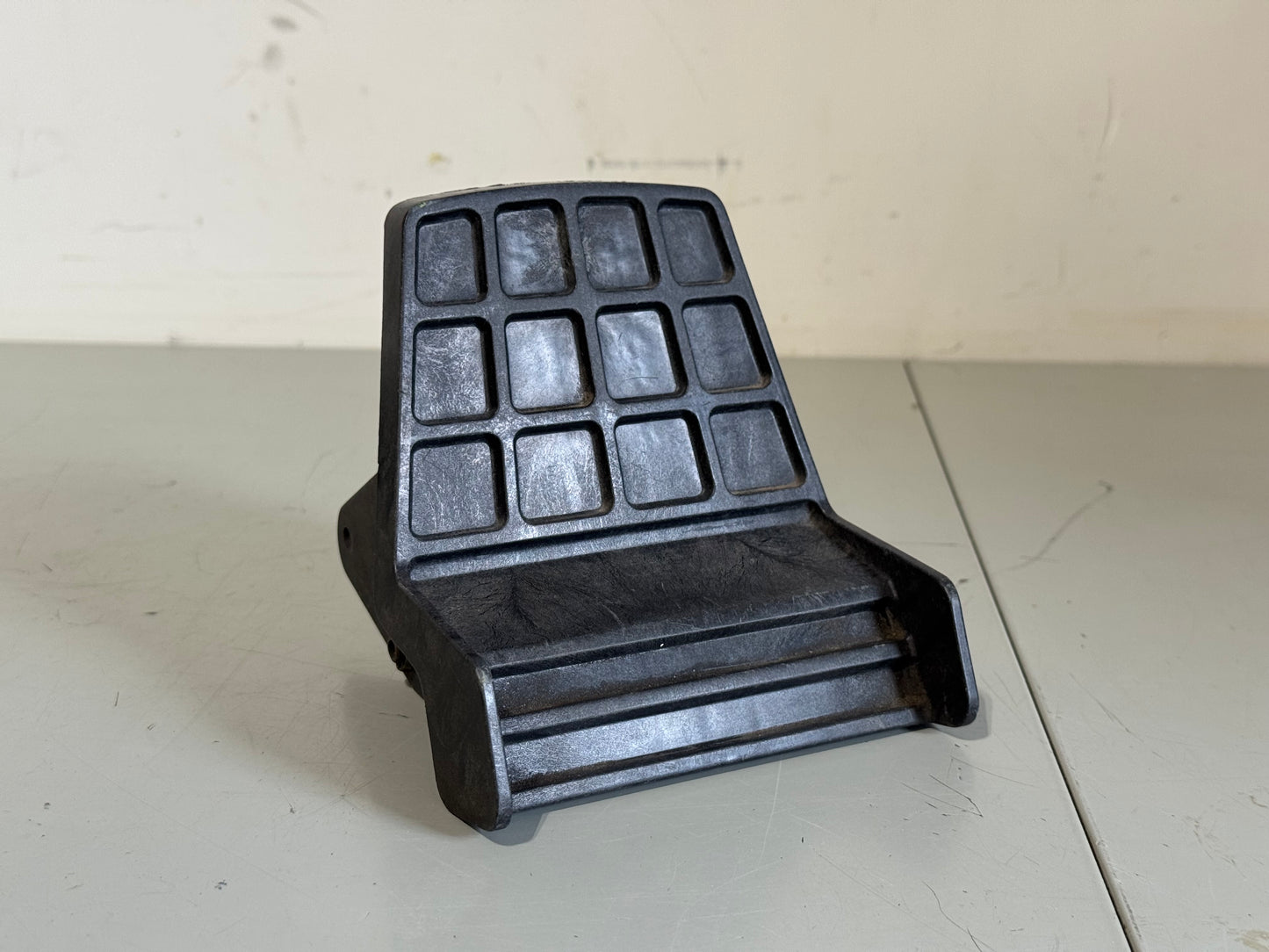 0413578-1/0411307 Rudder Pedal Assembly LH for Cessna 210