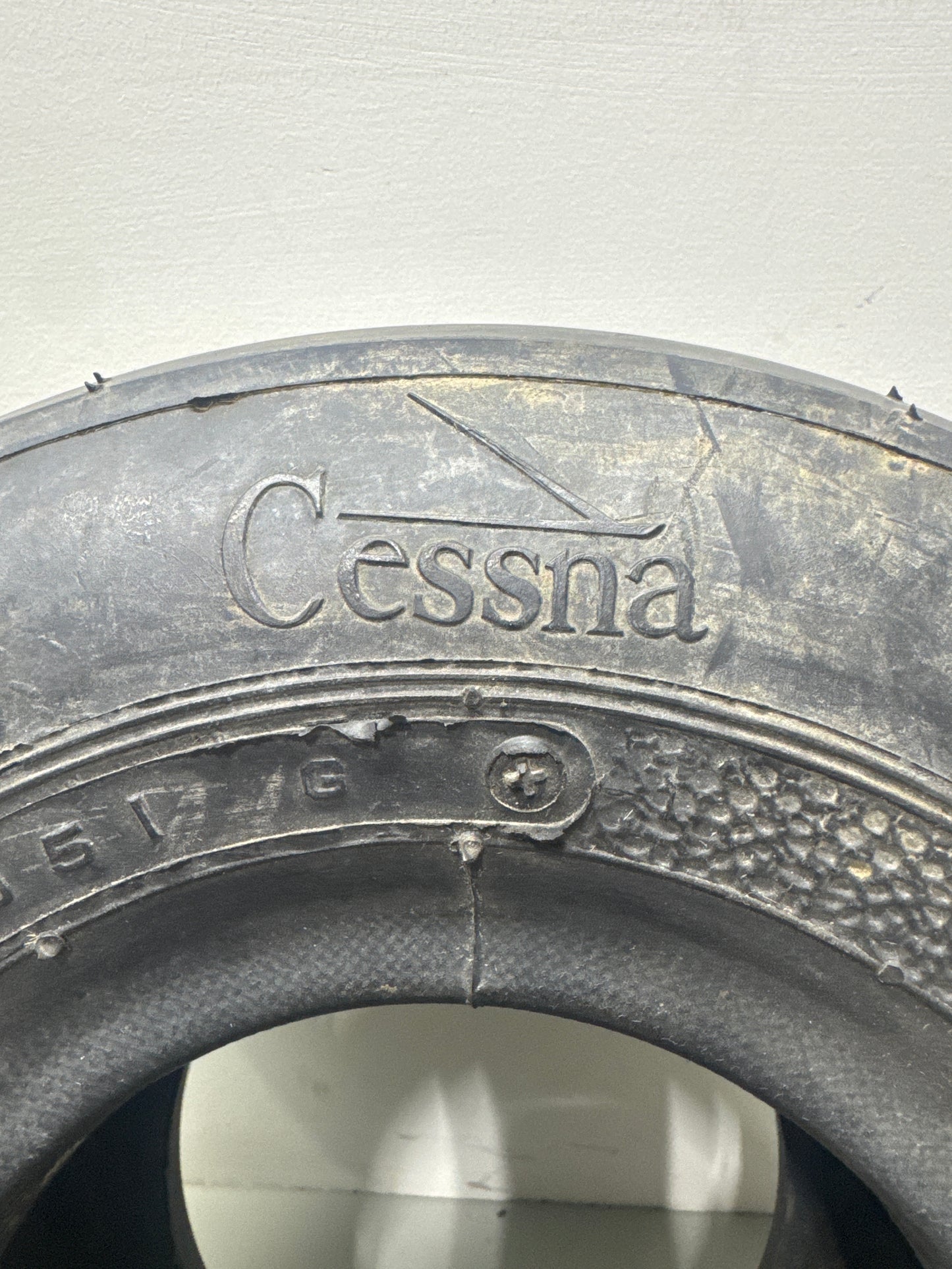 C262006-0102 Cessna branded tire for Cessna