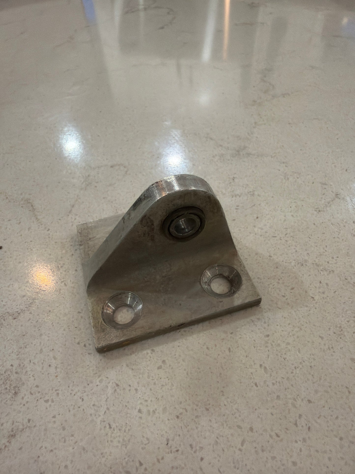 0732101-10 hinge stab RH for Cessna 180, 182, 185